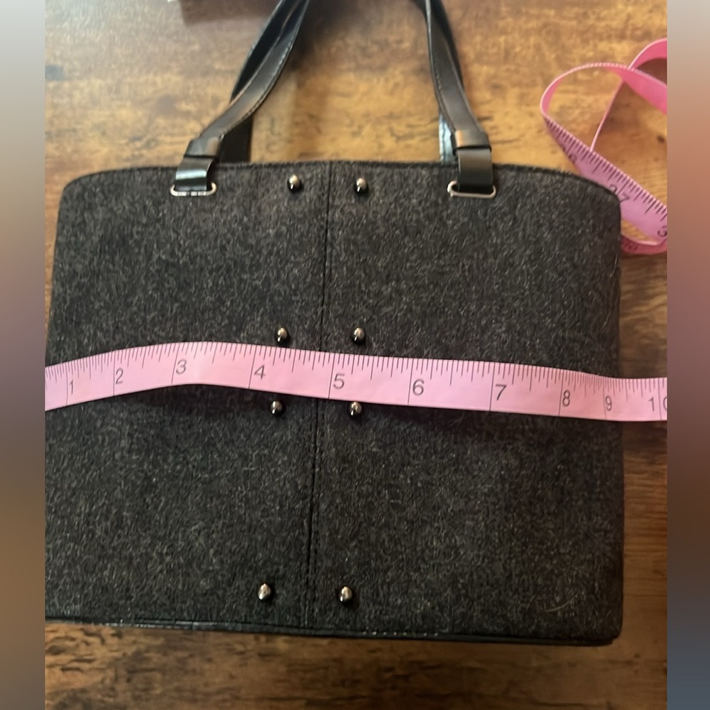 Tod’s WOOL Studded Top-Handle Bag WORN BY PRINCESS CAROLINE in 2022 - Picture 11 of 12